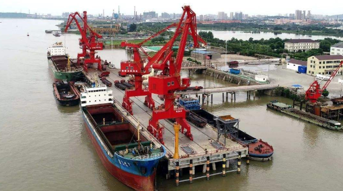 格尔木概述露天料场港口封闭问题的实行方法